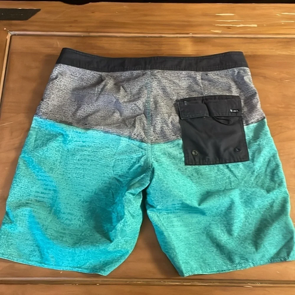 RVCA Board Shorts Size 33